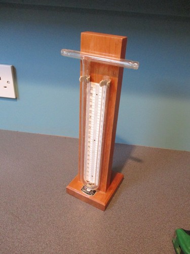 Manometer vintage physics - manometer,, {physics}
