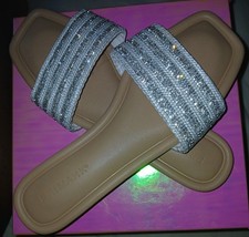 Ladies Sandles Col White & Silver  Size, UK 7 (40) Worn Once