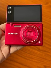 Samsung MV800 Flip-out Touch