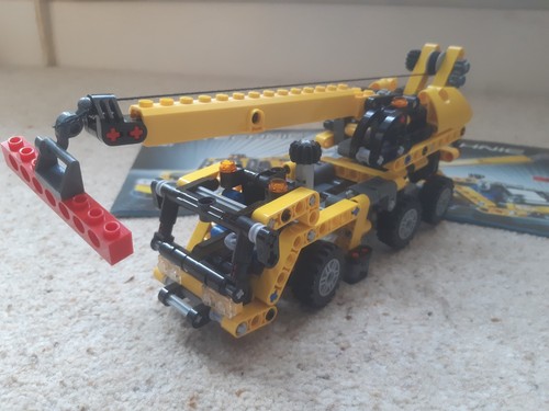 Lego technic mini mobile crane - technic,