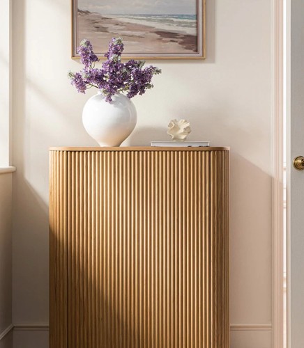 Oak storage cabinet - ,