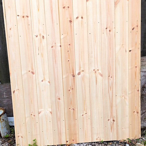 Pair garage shed doors - 1,