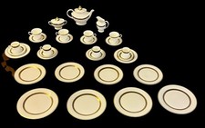 ROYAL DOULTON HARLOW 33 PIECE