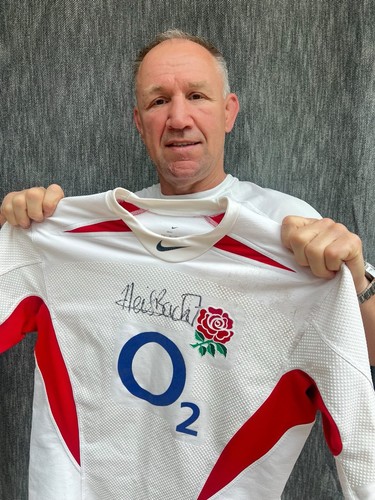 Authentic hand signed match - authentic,