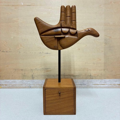 Corbusier open hand - le,