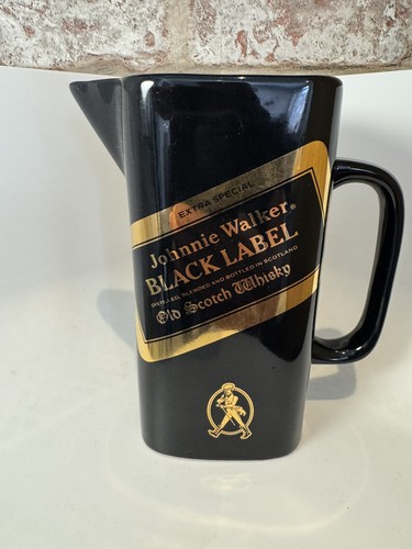 Johnnie walker black - walker, label