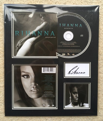 Rihanna signed autographed - -,