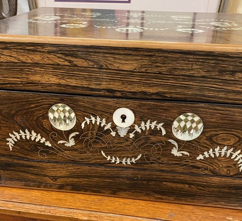 Beautiful victorian rosewood - beautiful,