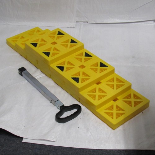 Motorhome caravan levelling - caravan,