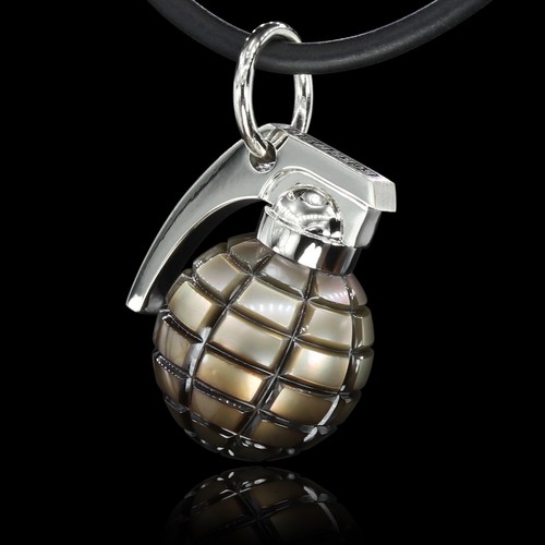 Grenade hand carve - , tahitian