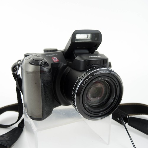 Fujifilm finepix s602 - zoom, 6x