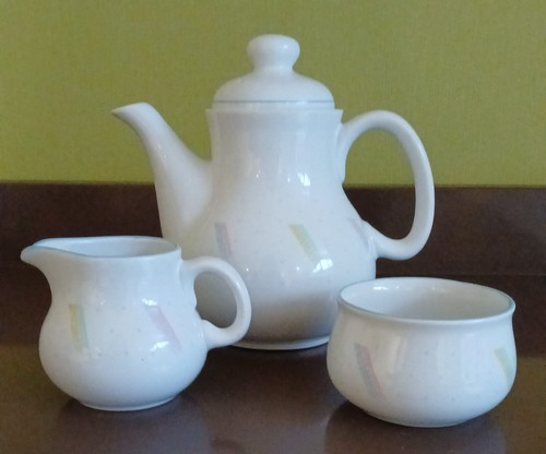 Paint box stoneware cream - paint,