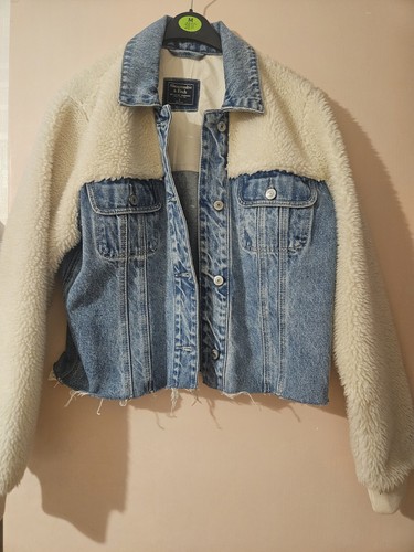Abercrombie fitch womens - &,