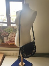 Mantaray Blue Floral Saddle