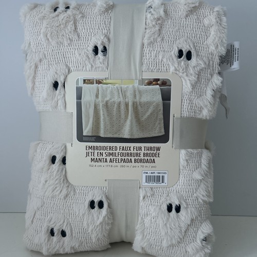Halloween throw blanket white - halloween,