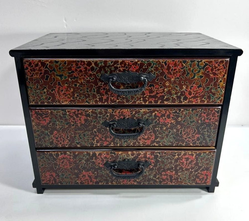 Tsugaru nuri kararinuri tier - tsugaru, 3-tier