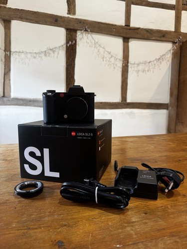 Leica sl2 mirrorless - leica,