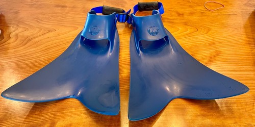Force fin open - force, adjustable