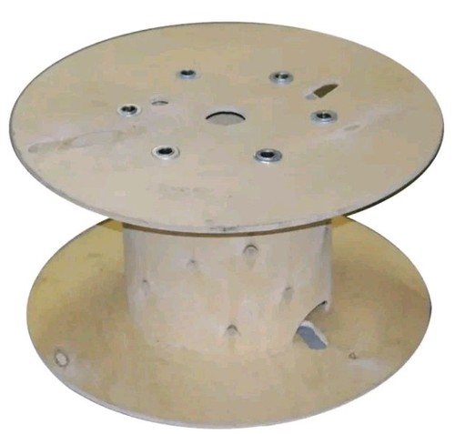 Wooden cable drum - up, cycle