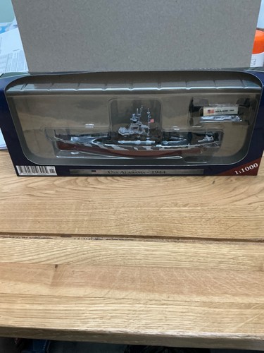 Collectors model warships - model, of