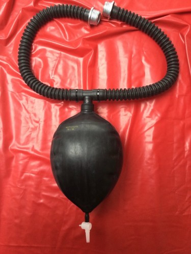 Black rubber litre - black, 3