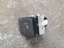 Volvo V70 S80 P3 Brake Control Module  / ABS Pump 30681619
