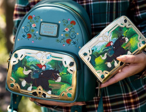 Exclusive loungefly disney - exclusive,
