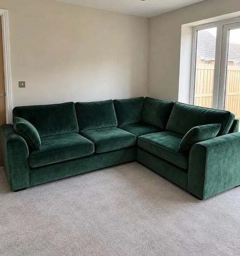 Green velvet shaped corner - green,
