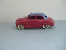 DINKY TOYS 24U SIMCA 9 ARONDE TAXI - RED + BLUE 1:43