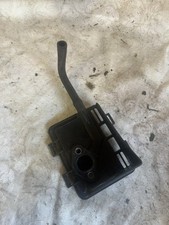 Tesco PLM012023 Petrol Lawnmower air filter bracket 