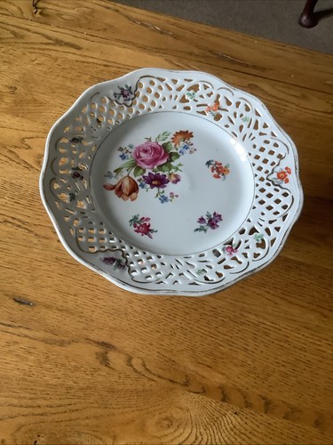 Pretty ceramic cake stand - ceramic,