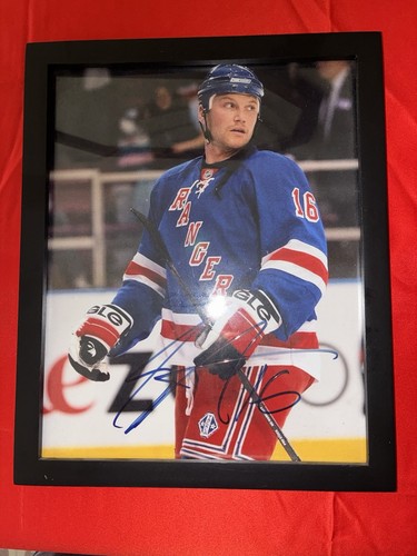 Sean avery rangers autographed - sean,