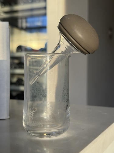 Glass whisky water dropper - whisky,