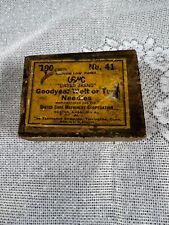 ANTIQUE RARE CIRCA 1900 UNITED SHOE MACHINERY GOODYEAR NEEDLES BOX WELT OR TURN