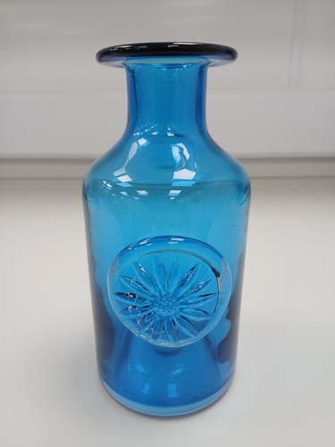 Dartington glass blue daisy - ,