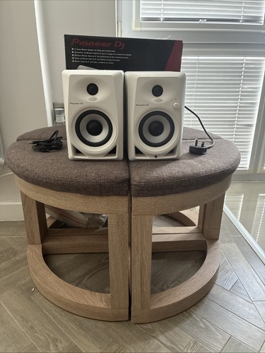 Pioneer 4 - dj, dm-40-w 4''