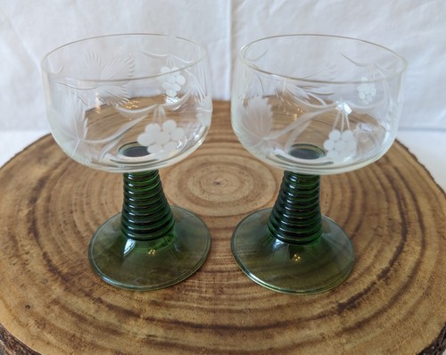 Vintage luminarc wine hock - 2x,