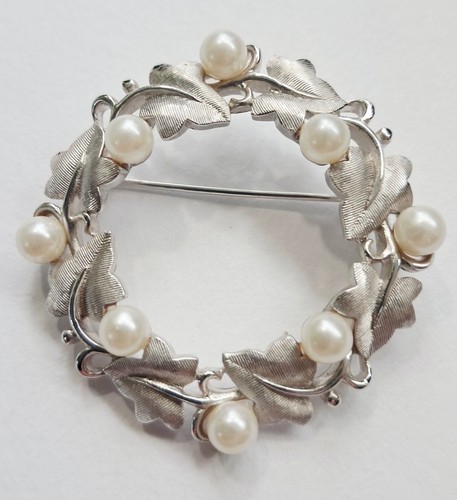 Vintage crown trifari silver - vintage,