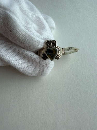 Vintage irish claddagh ring - vintage,