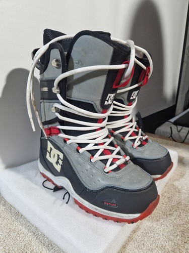 Serum snowboard boot 2009 - dc,