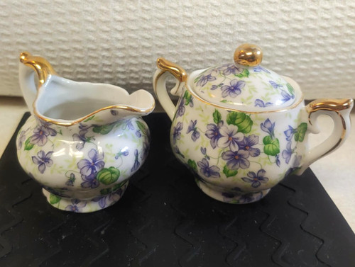 Lefton china 794 violet - , chintz