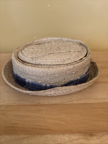 Natural straw pork - pork, pie