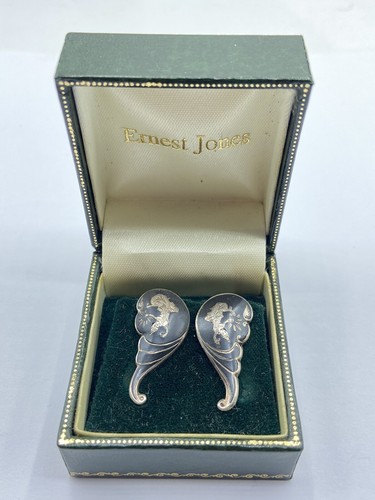 Beautiful pair vintage - pair,