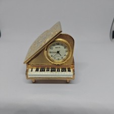 MINI QUARTZ CLOCK BABY GRAND PIANO Needs battery