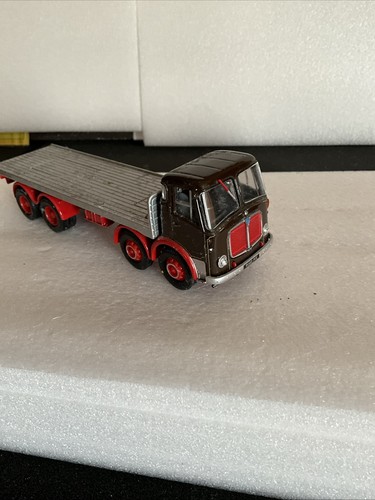 Corgi modern truck heavy - modern,