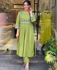 Women’s Green Embroidered