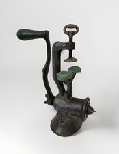 Vintage Cast Iron Spong 90