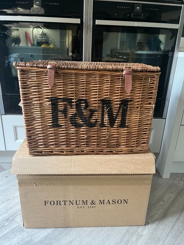 Fortnum mason large - &,