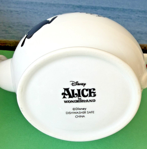 Alice wonderland teapot - alice,