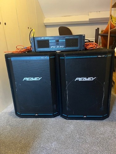 Peavey amplifier and 2 - pa,